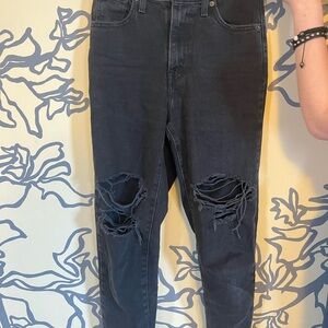 Levi’s Women’s Black Distressed Mom Jeans (W25/L30)